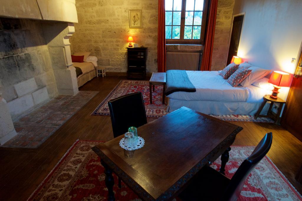 Bed and Breakfast Manoir De La Guerie Ablon Zimmer foto