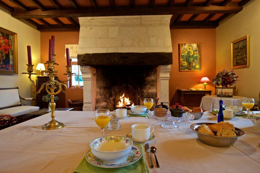 Bed and Breakfast Manoir De La Guerie Ablon Zimmer foto